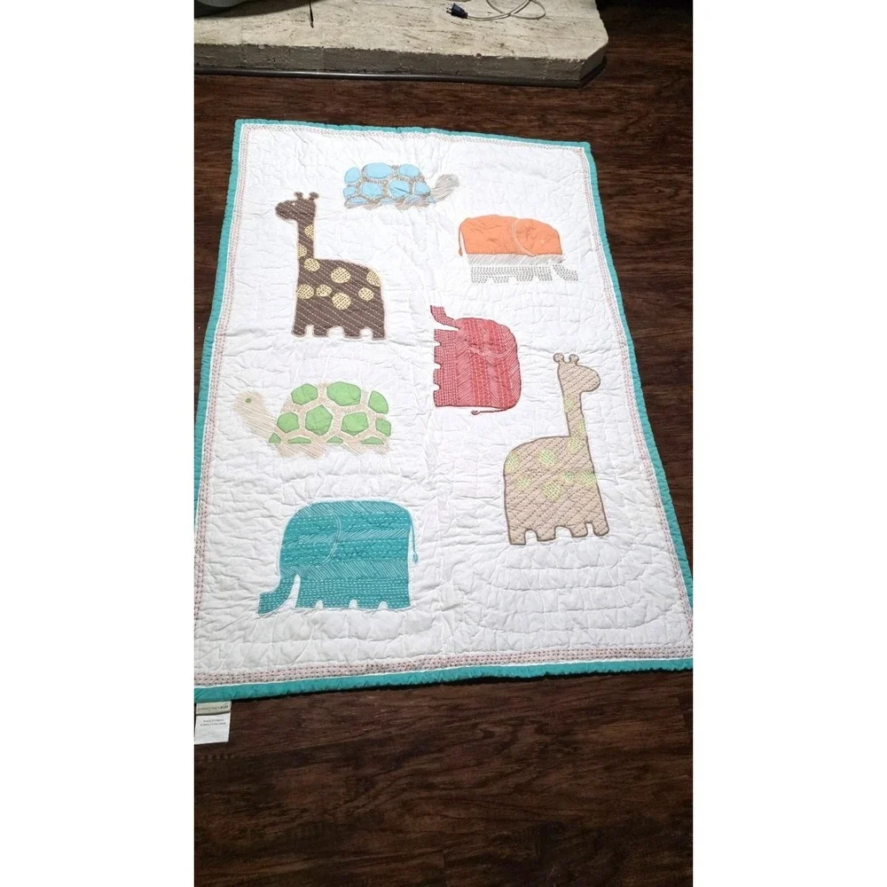 Pottery Barn Kids Animal Crib Quilt Giraffe & Elephant Appliques - 37 x 53